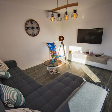 Deluxe 2 Bedroom Apartment With Sea View Baska Voda Luaran gambar