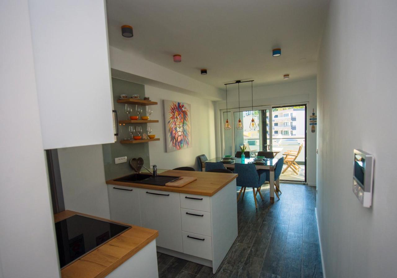 Deluxe 2 Bedroom Apartment With Sea View Baska Voda Luaran gambar